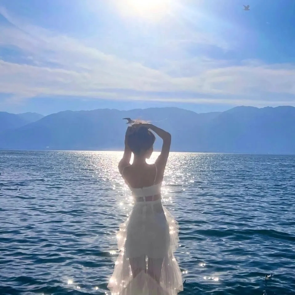 捡个女帝当老婆